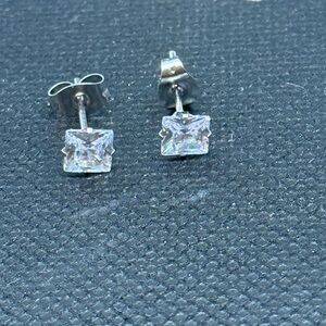 Unisex silver diamond stud earrings